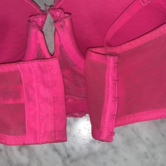 La Senza- bright pink lace bra - Picture 3 of 4